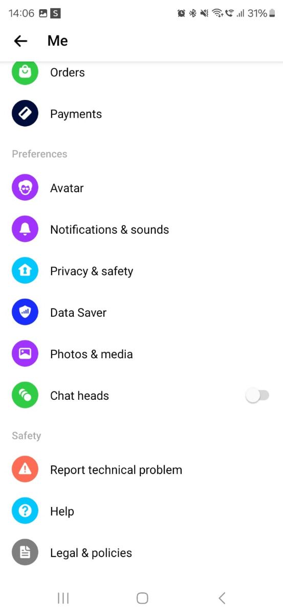 Te-ai săturat de linkuri deschise cu browserul nativ al Facebook? Îţi spunem cum îl poţi dezactiva – update 2024